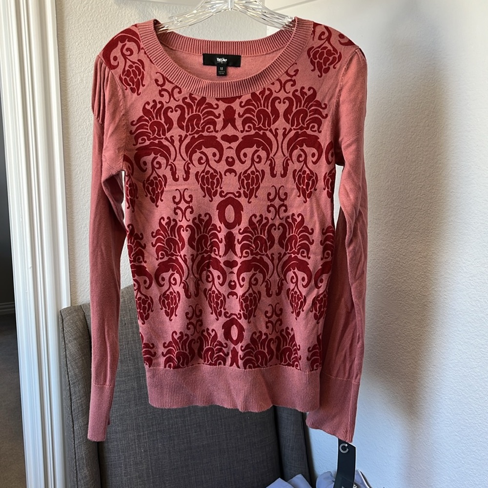 Mossimo damask sweater size medium